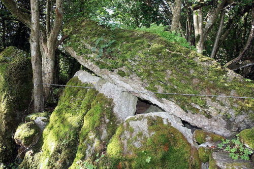 theoldstone:The Meehambee Dolmen is a portal tomb dating back to 3500 BC located in Ireland. It was 