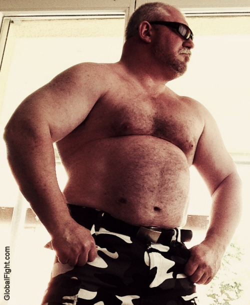 einheri:  wrestlerswrestlingphotos:  beefy hard german muscle bear  More hot daddies on http://einheri.tumblr.com