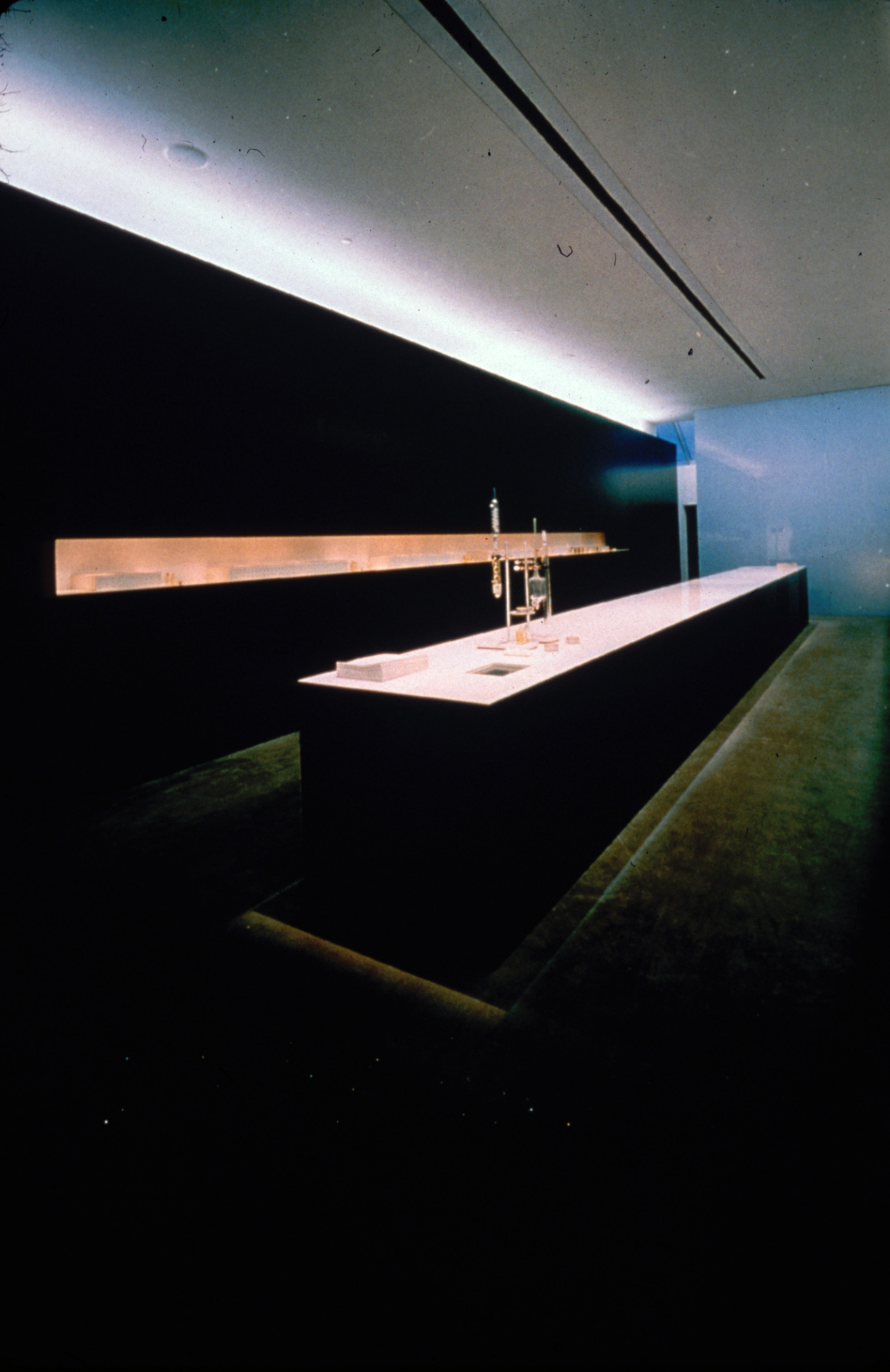 transfinitism:  Helmut Lang Parfumerie  81 GREENE STREET, NEW YORK, NY Gluckman