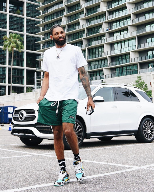 daniel-patrick:DeAndre Bembry in the Venice Trunk // 