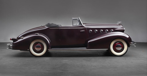 mensfactory:  1934 LaSalle Series 50 Convertible Coupe