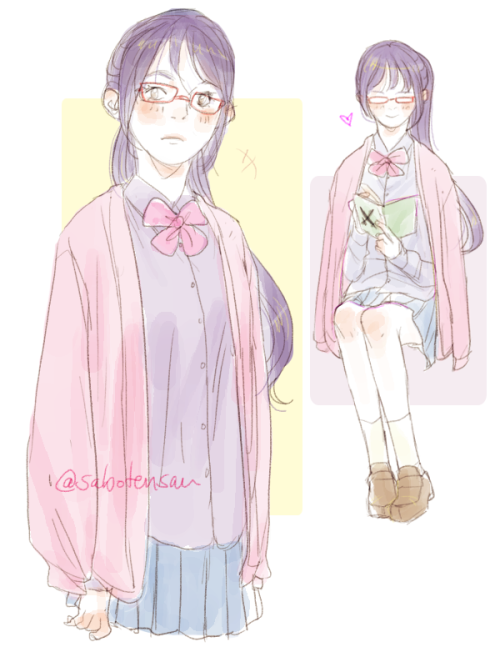 The cardigan look is super cute on Tashigi