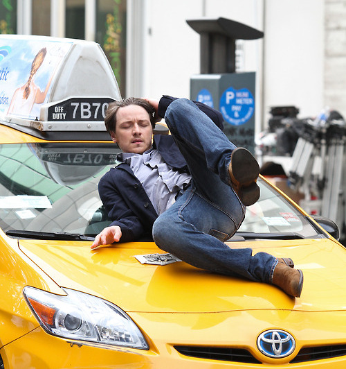 angelaodinsdotttir: british-men-make-me-suffer: he’s beauty, he’s grace when you get hit