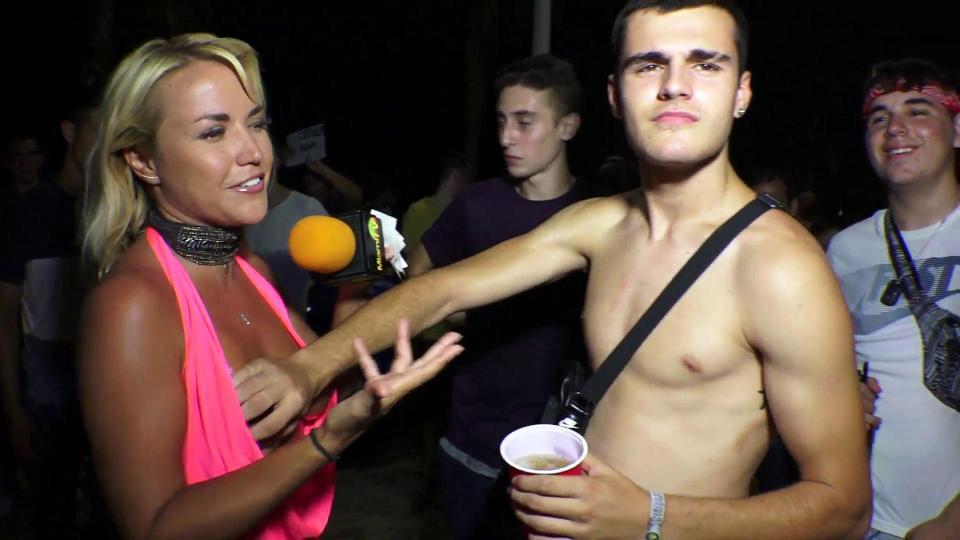 onlyonen:  Jenny Scordamaglia gropping