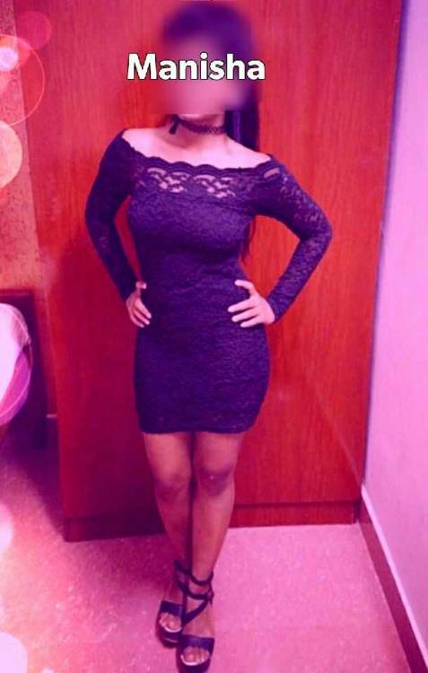 manishaslutty: I dressed up nicely for men ;) Its exciting to see guys lusts for me and then probabl