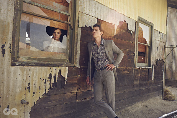 mitch-mttz:  GQ FRANCE. ALEX TURNER TOMA LA ACTITUD PARA GQ. New Western…