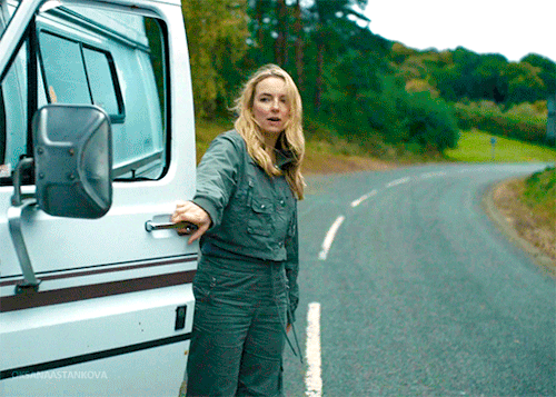 Two Years Ago Jodie Comer And Sandra Oh Gave Us The Best Onscreen Kiss Of All Time. - April 10, 2022.