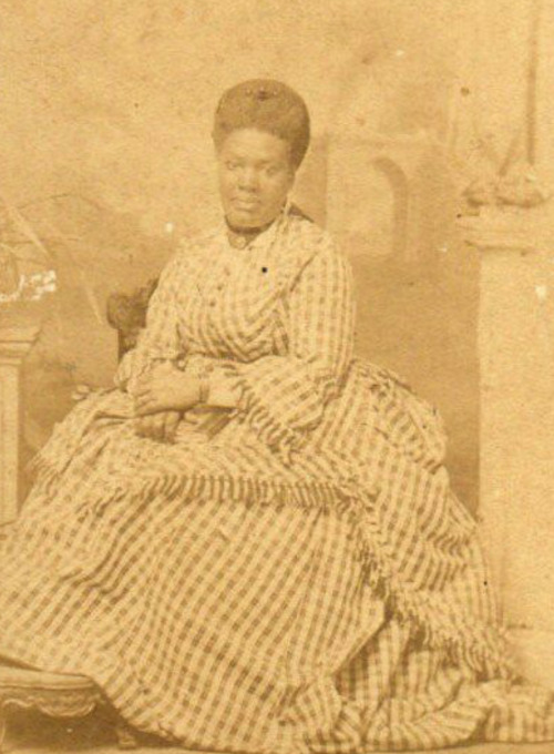 southcarolinamermaid:Rare Victorian images of African American ladies, c. 1850s-1880s.