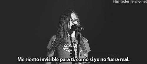 y-si-patinamos-juntos:  Avril lavigne