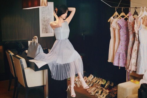 ulzzang, kawaii, ribbon heels, summer fashion, girl, sha dress, grey dress, dress, high heels, korea