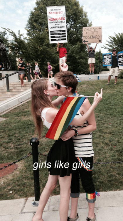 Gay Pride Wallpapersrequested by anons and @fallling-for-youu @soomewhere-over-the–rainbo