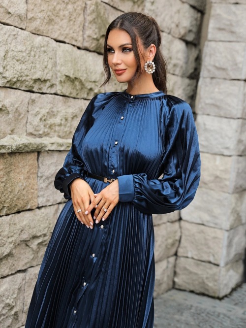 satinwifemelissa:https://eur.shein.com/ Front button through coat dress with pleats to bodice, skirt