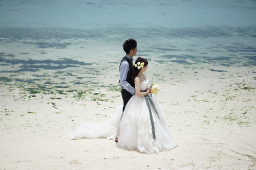 Happy Wedding in Guam ♡ 去年の5月に長男の結婚式でグアムに行きました。 出席者はワタシたち夫婦の他に 次男夫婦と妹夫婦。 お嫁さんの方は、お母さまとお姉さま。 新婦母の同僚の方