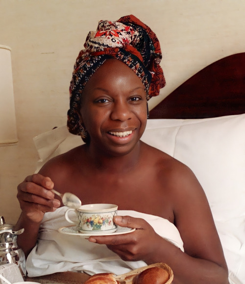 flyandfamousblackgirls:Nina Simone eating breakfast at a Juan-Les-Pins hotel during the Jazz festi