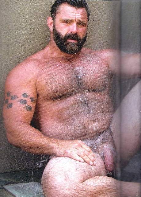 guysthatgetmehard:  wet 