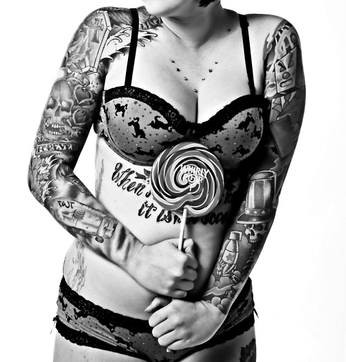 sexgirlsandtattoos:  .