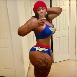 Turntup69:  Wonder Woman Was Neva This Thick !!!!!!! 😳😳😳🔥🔥🔥🔥