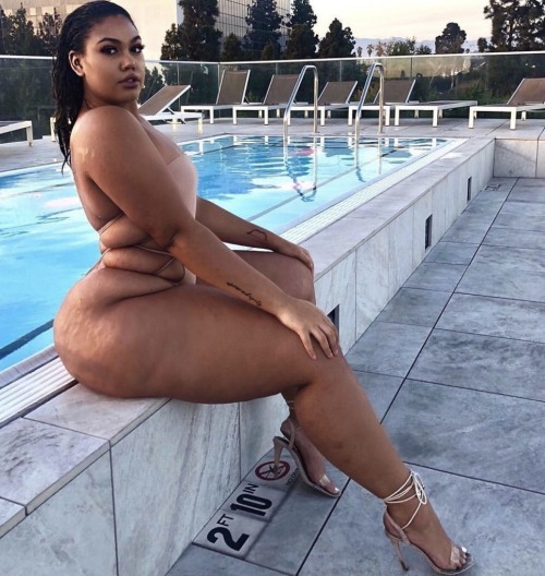 gurillaboythamane:bigfatprettyassobsession:SO SEXY SO PRETTY SEXY BAD BITCH😍😍😍😍😍😍