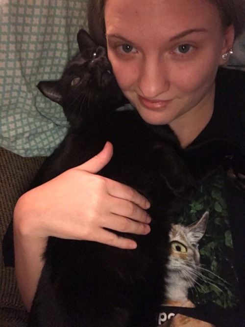 A rare moment of Luna cuddling with me. This moment only lasted like 30 seconds… but it was still wo