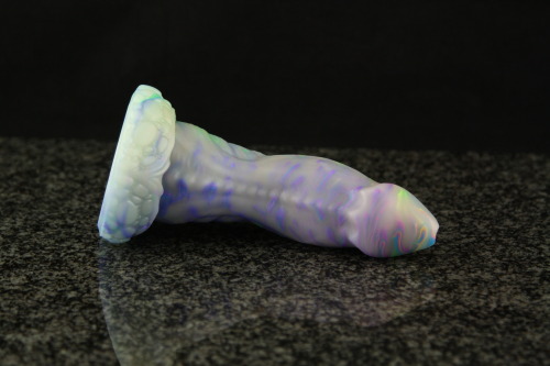 juliamon: I’m really fond of this “neon pigments marbled into translucent pale silicone&