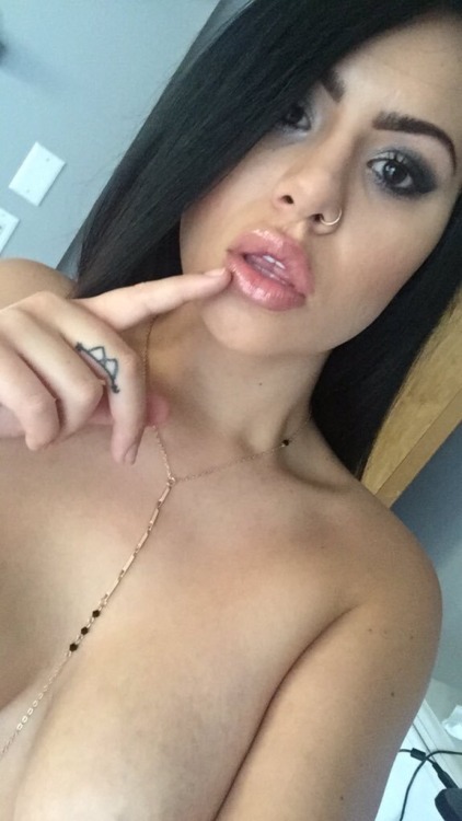 hoodchick213:  💋💋💋💋💋