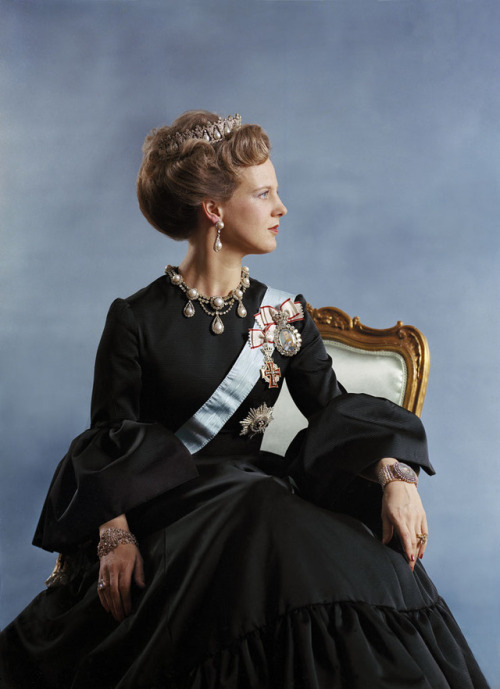 Queen Margrethe poses for her first official portrait as Denmark’s monarch in 1972