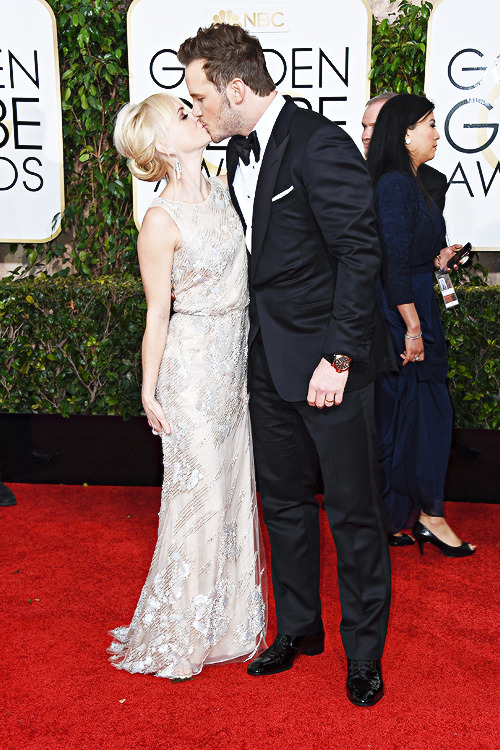 vikander:  Anna Faris and Chris Pratt attend the 72nd Annual Golden Globe Awards at The Beverly Hilton Hotel on January 11, 2015 in Beverly Hills, California. 