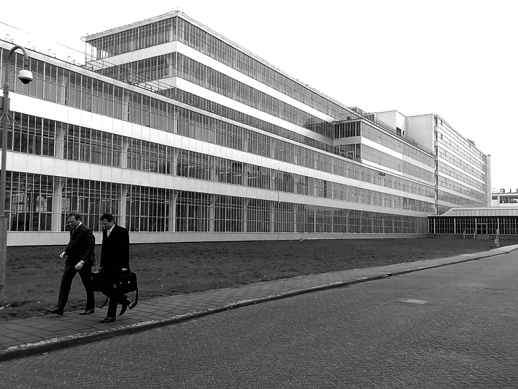 functionmag:  Van Nelle Factory, Rotterdam Leendert van der Vlugt, 1925-1931 
