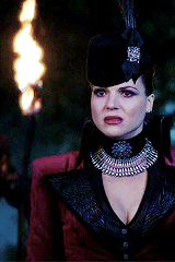 reginaoflocksley:  Evil has never looked so good. 