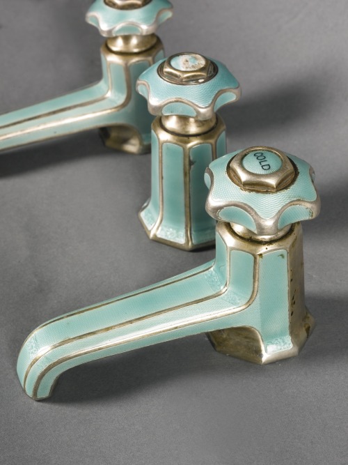 mote-historie: Art Deco enameled bath taps 1925-1935 Marked ‘sterling silver - silver mounted’, pale