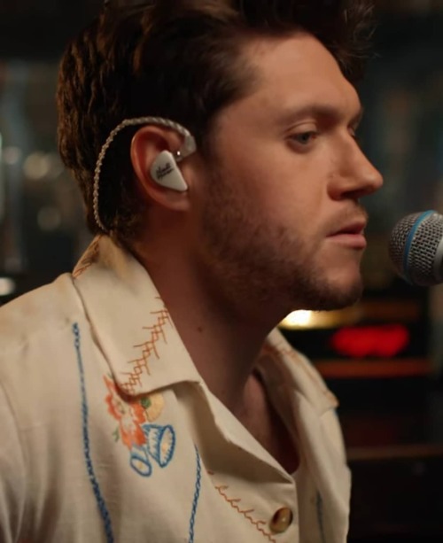 Niall for guinness presents: The best of the pub