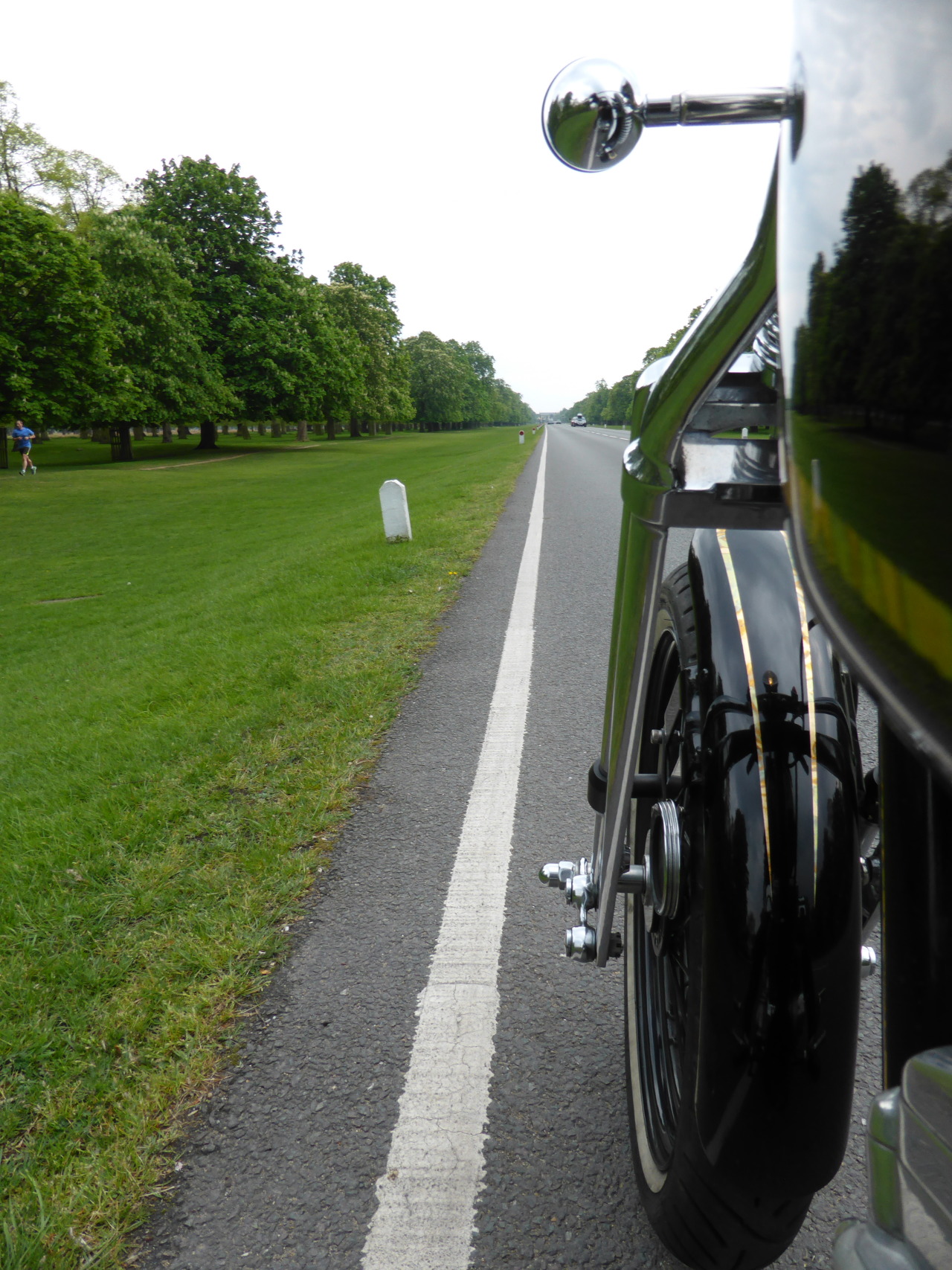 jd-kd:  60 mile solo ride today on the deserted roads (probably due to bank holiday)