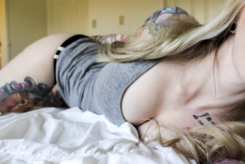withaflowerinmyhair:  Giving tumblr too much today, thats okay though. Enjoyyyyy