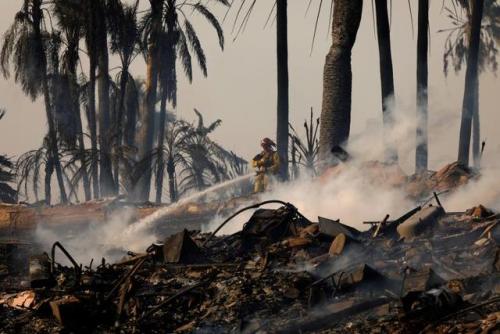  Southern California residents face growing uncertainty as several fast-moving wildfires continue to