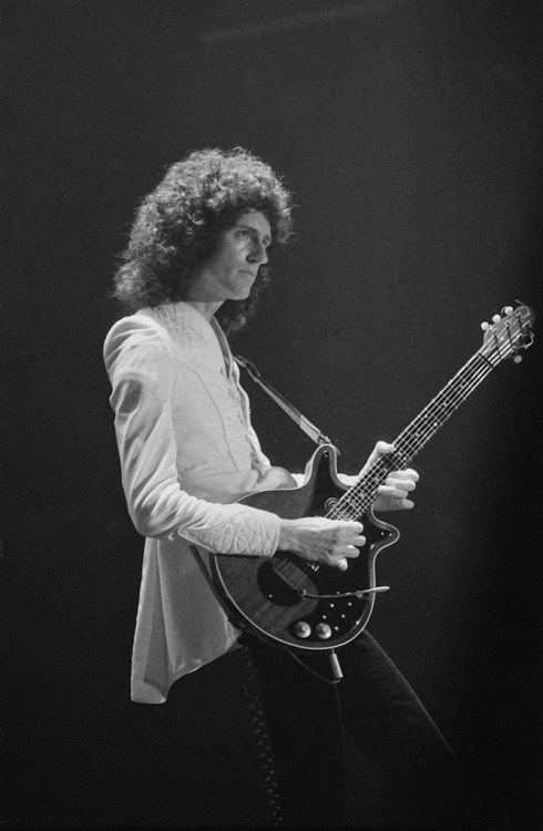 chaotichedonist:Brian May of Queen performs on stage at Bingley Hall in Stafford, EnglandMay 7th, 19