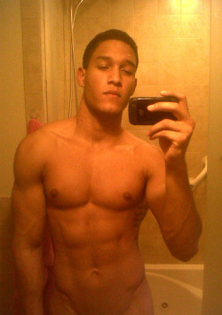 talldaddy:  http://talldaddy.tumblr.com/archive 