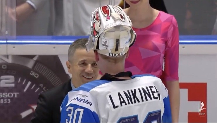 smack-me-with-pucks:   Man of the hour: Kevin Lankinen. And he made his first debut