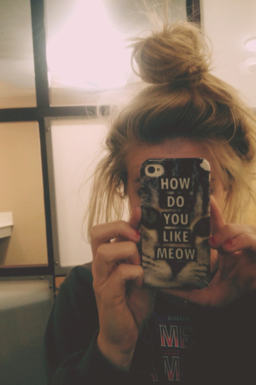 kennacle: gravitysex:  I love my phone case more than anything  Omfg want