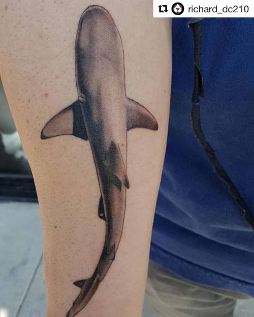 #Repost @richard_dc210 With @repostapp ・・・ Shark From Last Week. Www.firmecopias.com #sanantoniotattooshop
