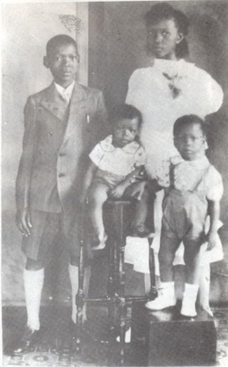 nigerianostalgia: The Ransome-Kuti family children(L-R) Olikoye, Beko, Dolupo and Fela. Photo taken 