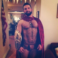 hairymenrgr8:Now THAT is what the Spartans should have looked like in both 300 movies