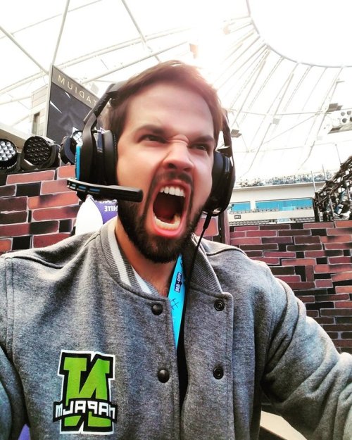 Nathan on Twitter & Instagram:  Tryna make New Law proud. #fortniteProAm #vghs #E3