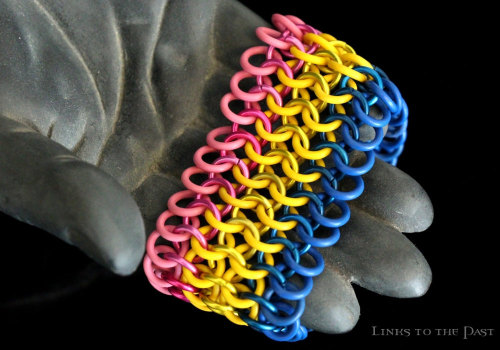 links-to-the-past:  THE PRIZES: In celebration of Pride Month, we’re giving away awesome handmade chainmail bracelets, cuffs, and chokers designed after the gay, bisexual, pansexual, transgender, and polyamory pride flags! Don’t see your flag represented