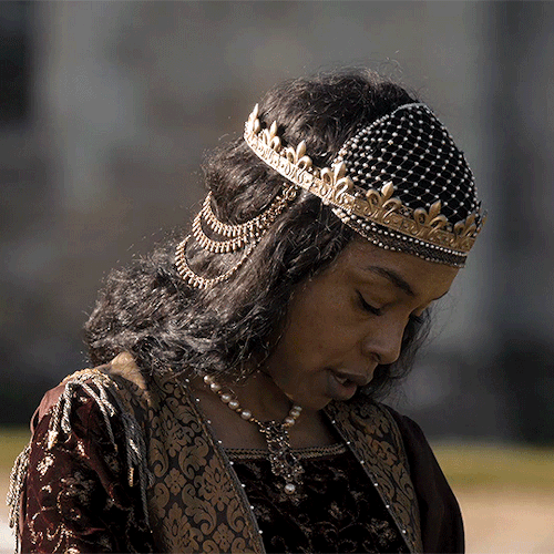 kathrynhoward:SOPHIE OKONEDO as MARGARET OF ANJOUTHE HOLLOW CROWN, HENRY VI PART ONE