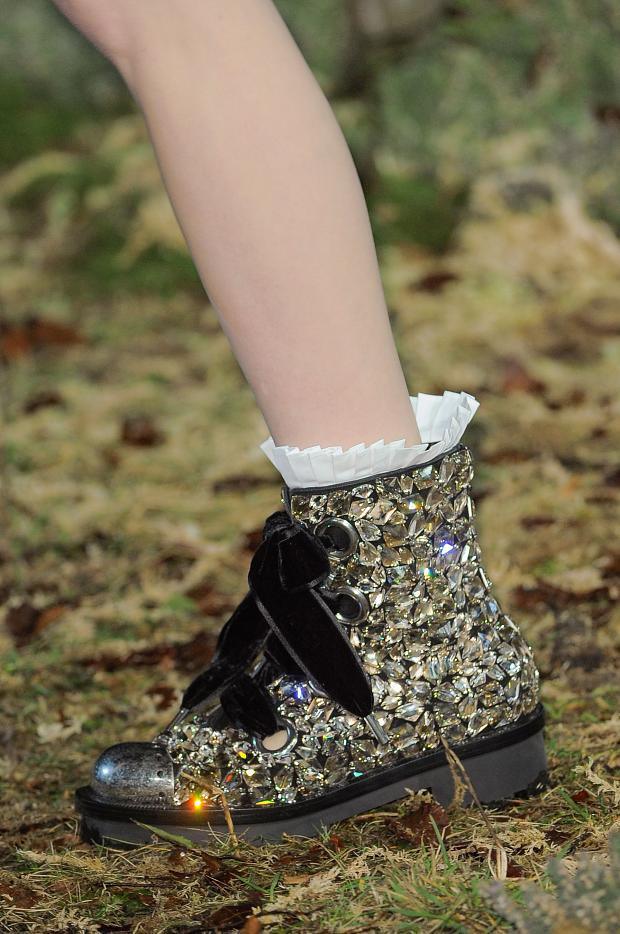 mulberry-cookies:  Shoes @ Alexander McQueen Fall 2014 (details)