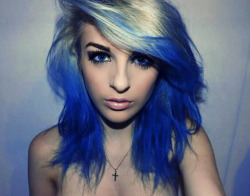 cute-colored-hair:  COLORED HAIR BLOG ♡