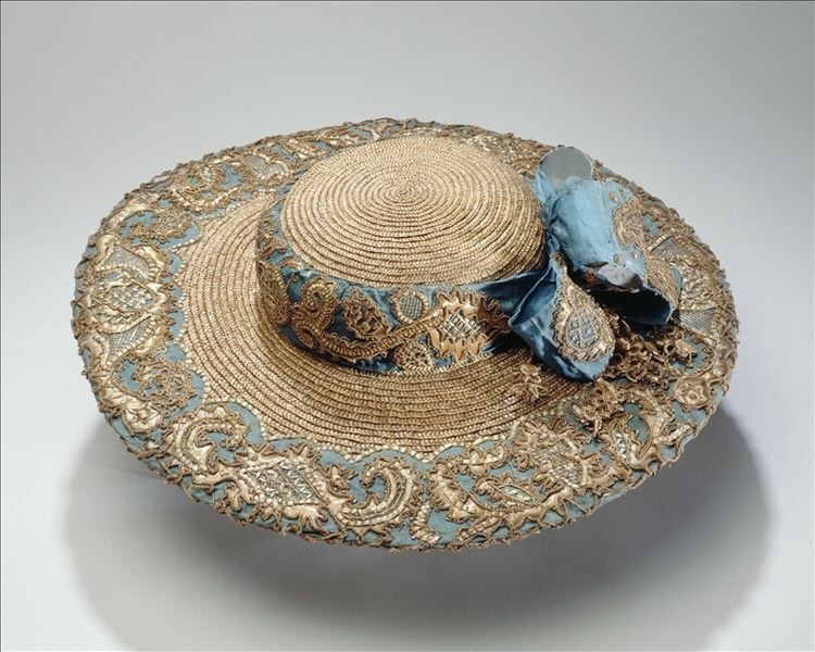 vint-agge-xx:  1770’  Paris