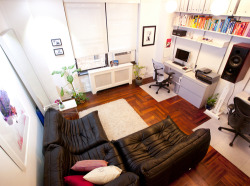 tinyhousesmallspace:  Tiny Apartment w/ a