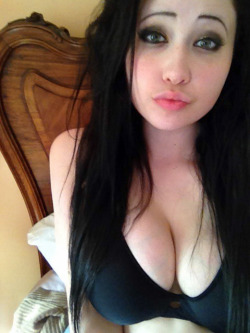 sexyselfiehorny: