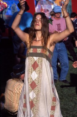 k-inkster-blog-blog:  Unshaven hippie girls